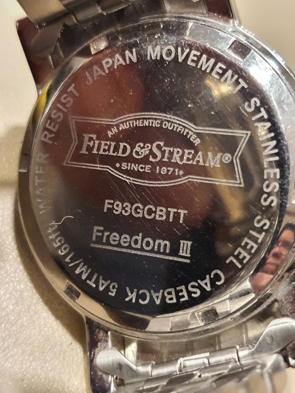 10/$20 Field & Stream Freedom 3 Silver/Goldtone Men's Watch w/Date - Picture 4 of 4